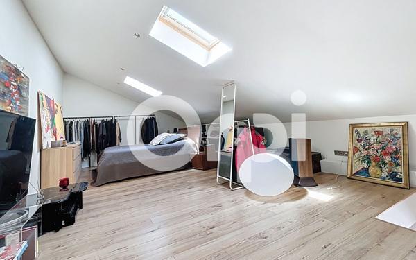 Maison à vendre    2 pièces • 75,19 m2 Paris 14