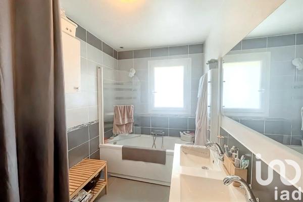 Maison à vendre 6 pièces 115 m² Salouël