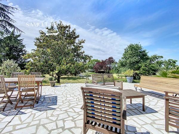 Calme, vue dégagée, boisé, parfum d'antan.