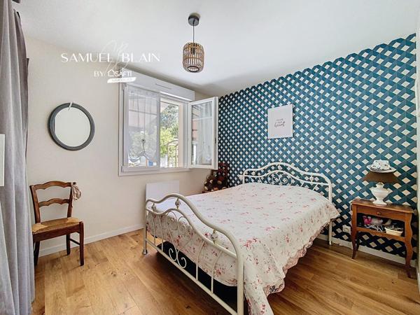 Calme, vue dégagée, boisé, parfum d'antan.