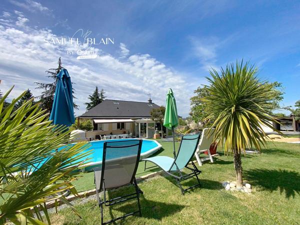 Calme, vue dégagée, boisé, parfum d'antan.