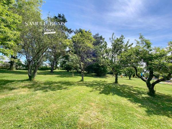 Calme, vue dégagée, boisé, parfum d'antan.
