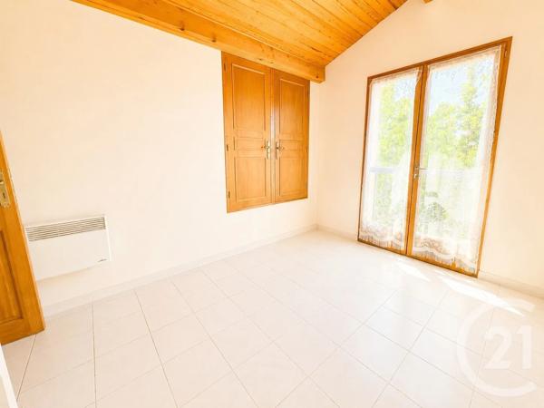 Maison à vendre  5 pièces - 127 m 2   BORMES LES MIMOSAS  - 83