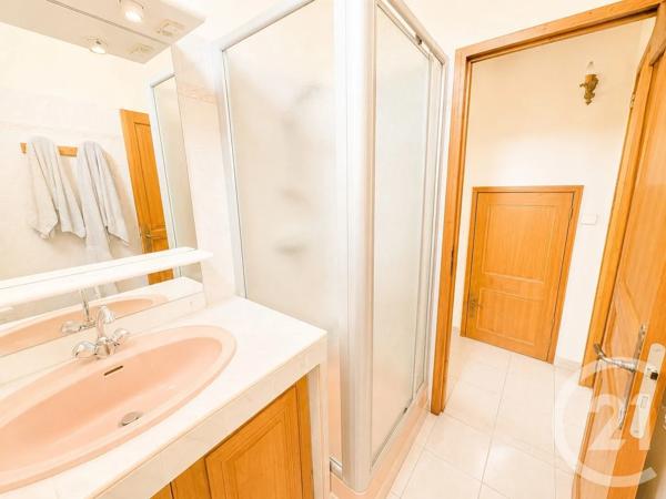 Maison à vendre  5 pièces - 127 m 2   BORMES LES MIMOSAS  - 83
