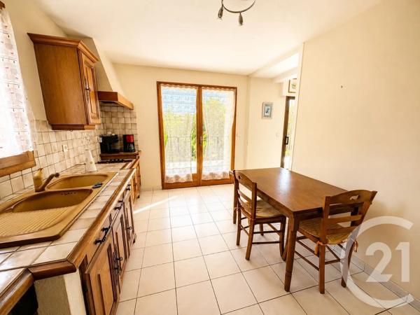 Maison à vendre  5 pièces - 127 m 2   BORMES LES MIMOSAS  - 83