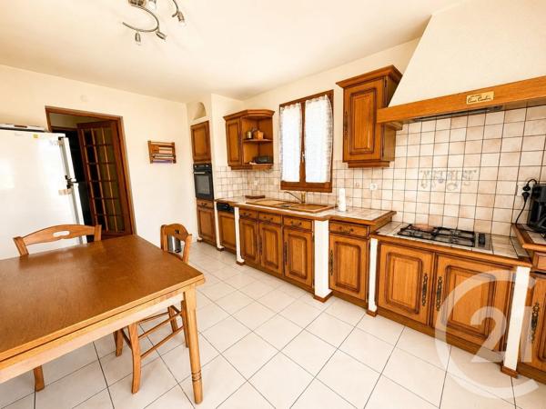 Maison à vendre  5 pièces - 127 m 2   BORMES LES MIMOSAS  - 83