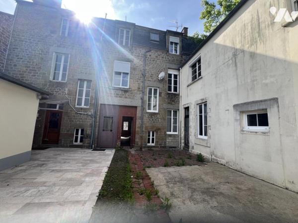 LA FERTE MACE, immeuble de 2 logements pour locatif ou habitation