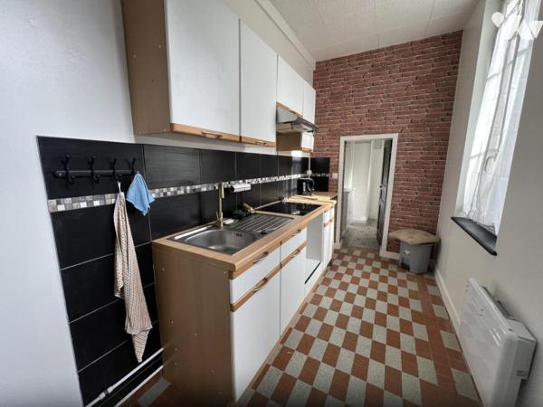 LA FERTE MACE, immeuble de 2 logements pour locatif ou habitation