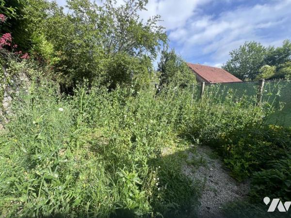 LA FERTE MACE, immeuble de 2 logements pour locatif ou habitation