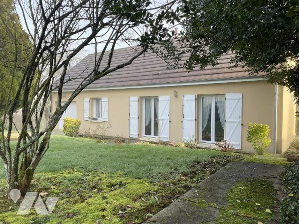 PAVILLON RECENT SUR 3800 m² DE TERRAIN