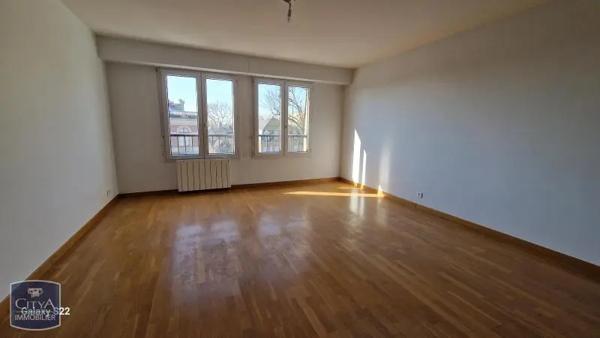 Appartement à louer 3 pièces 76.37m² Chartres (28000)