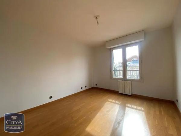 Appartement à louer 3 pièces 76.37m² Chartres (28000)