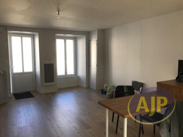 Maison à louer Cugand : 3 pièces, 57m² avec 2 chambre(s) à 680€ - AJP Immobilier Clisson