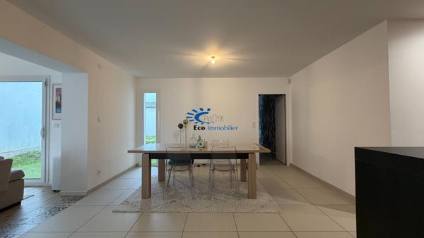 PUILBOREAU MAISON DE PLAIN-PIED 3 CHAMBRES GARAGE JARDIN PATIO  Puilboreau