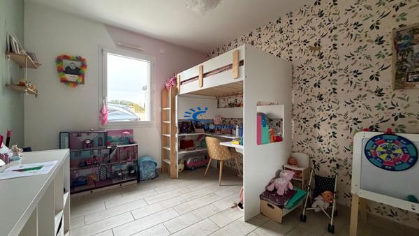 PUILBOREAU MAISON DE PLAIN-PIED 3 CHAMBRES GARAGE JARDIN PATIO  Puilboreau