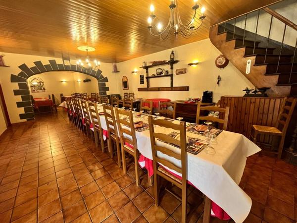Fonds de commerce bar, restaurant ,jeux, 140 m2, secteur Combronde.