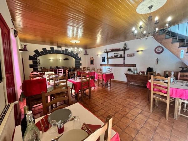 Fonds de commerce bar, restaurant ,jeux, 140 m2, secteur Combronde.