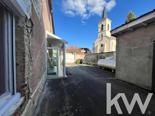 Fonds de commerce bar, restaurant ,jeux, 140 m2, secteur Combronde.