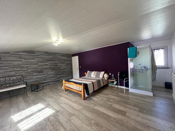 Fonds de commerce bar, restaurant ,jeux, 140 m2, secteur Combronde.