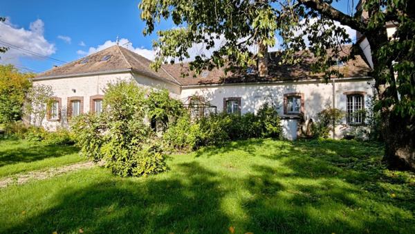 Prieuré du IXe siècle aux portes de Sens (89100)