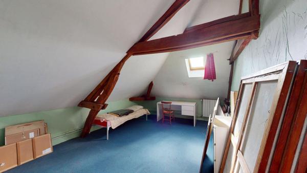 Prieuré du IXe siècle aux portes de Sens (89100)