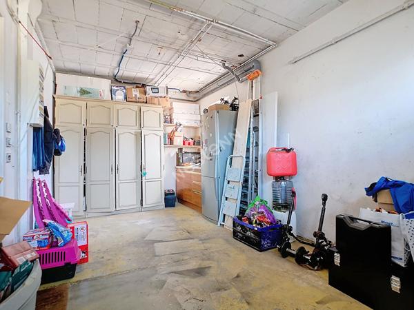 Maison rénovée à vendre à Cosnac en lotissement - 5 chambres - 1 bureau - climatisation - 1 garage - Idéal grande famille