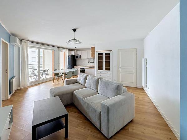 Appartement T3 - MEUBLE - 70m2 - balcon - garage - LYON 8