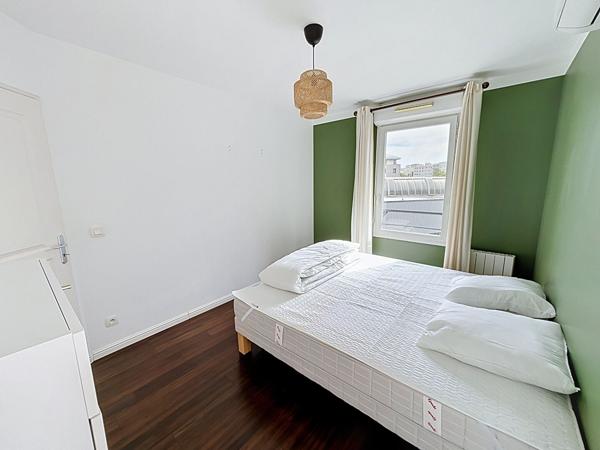 Appartement T3 - MEUBLE - 70m2 - balcon - garage - LYON 8