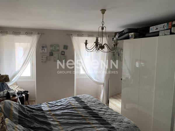 Maison de ville à vendre à Bressuire - 8 pièces, 5 chambres de 163m² habitable