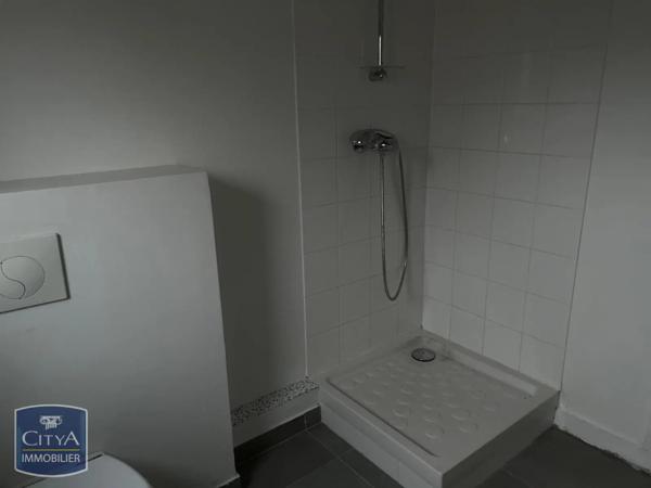 Appartement à louer 6 pièces 162.6m²