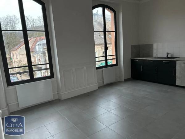 Appartement à louer 6 pièces 162.6m²