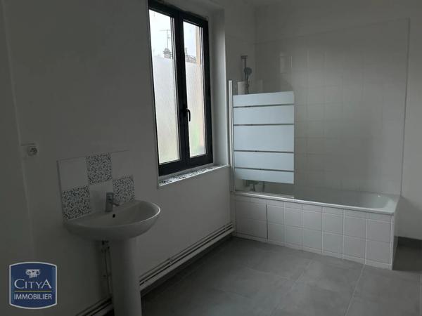 Appartement à louer 6 pièces 162.6m²