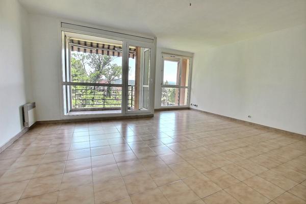 T4 terrasse ascenseur avec vue