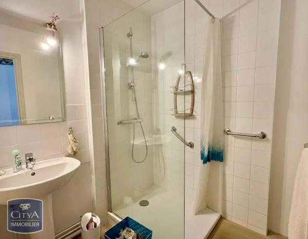 Appartement à louer 3 pièces 65m²