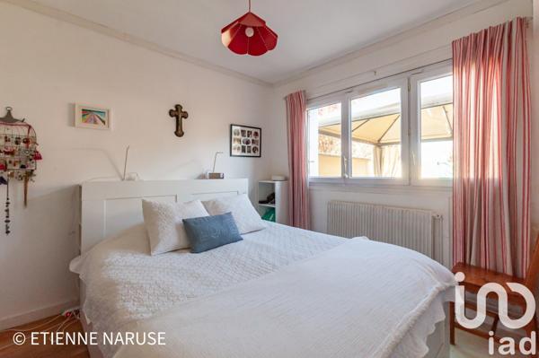 Maison traditionnelle 6 pièces de 100 m² à Villepreux (78450)