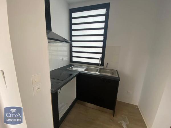 Appartement à louer 2 pièces 41.11m² Le Tampon (97430)