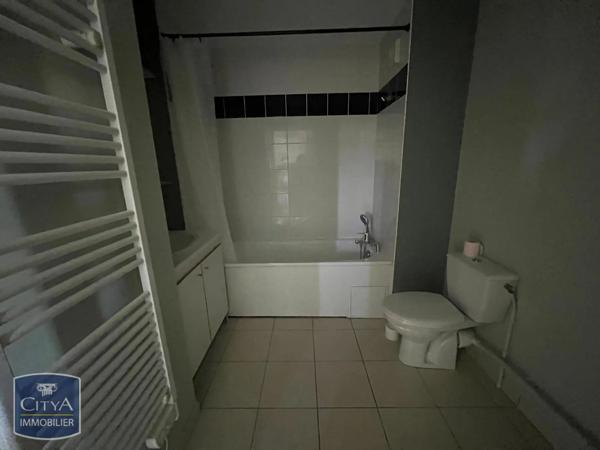 Appartement à louer 3 pièces 51.92m² Danjoutin (90400)