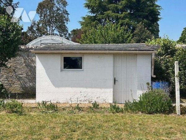MAISON A VENDRE BAUGE EN ANJOU
Commerces, services, écoles...
Ravissante maison située centre...