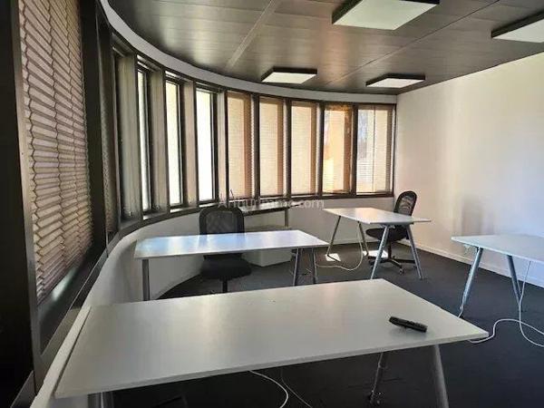 Location Bureau 1 pièces 25 m2 à Roanne