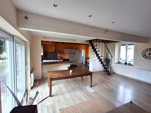 Dans la campagne de Neuvy Le Roi.