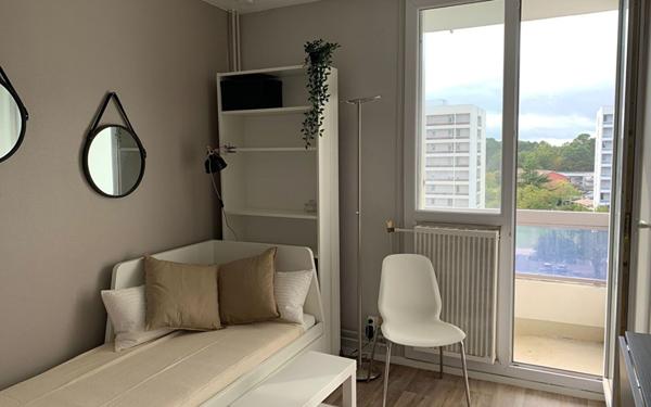 Appartement à louer    1 pièce •  Gradignan