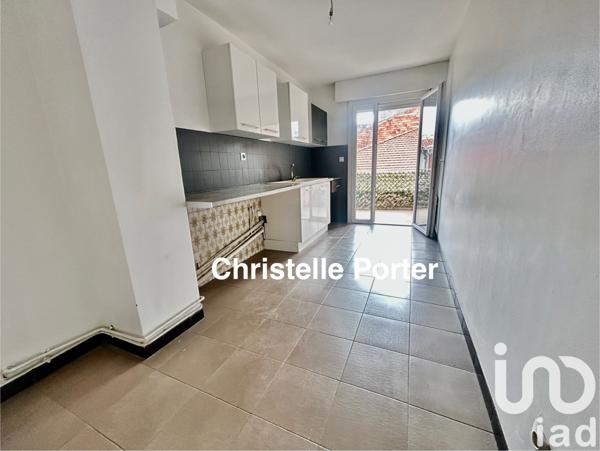 Appartement à vendre 3 pièces 74 m² Sanary-sur-Mer