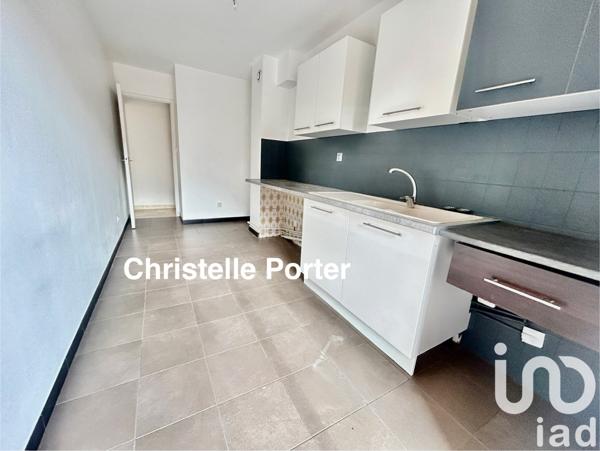 Appartement à vendre 3 pièces 74 m² Sanary-sur-Mer