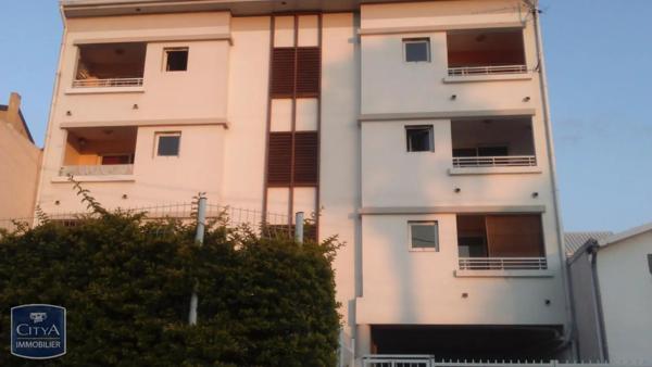 Appartement à louer 1 pièce 31.81m² Le Tampon (97430)