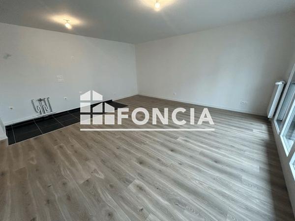 Location Appartement 3 pièces 62.7 m² - 9 RUE RAYMOND LOUVIOT Neuilly-plaisance 93360