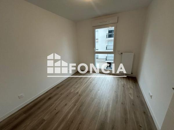 Location Appartement 3 pièces 62.7 m² - 9 RUE RAYMOND LOUVIOT Neuilly-plaisance 93360