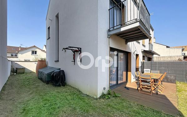 Maison à louer    4 pièces •  Clamart