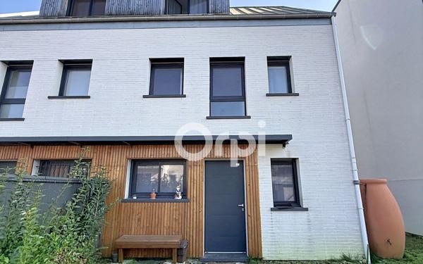 Maison à louer    4 pièces •  Clamart