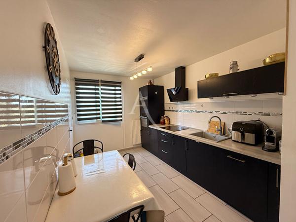 Appartement Port De Bouc 4 pièce(s) 76 m2