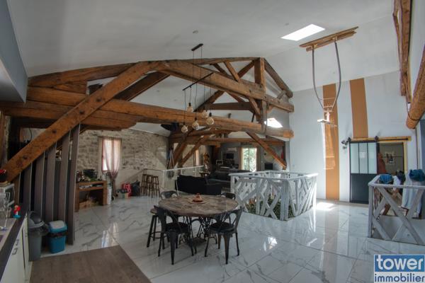 Maison
                                                                                                                                                                                                                                                                                                                        10 pièce(s)                                                                                                                                                                                                          6 chambre(s)                                                                                                                                                                                                          328  m²